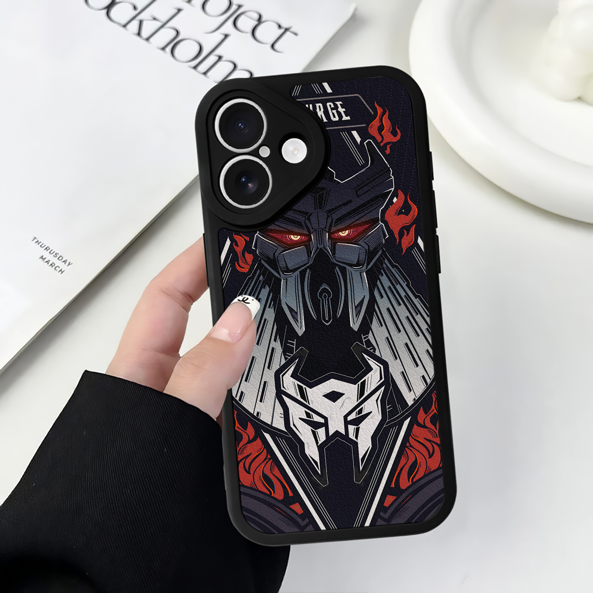 （画像用） Transformers トランスフォーマー 【iPhone 16シリーズ対応】シリコンスマホケース（レザー調） 材質：シリコン